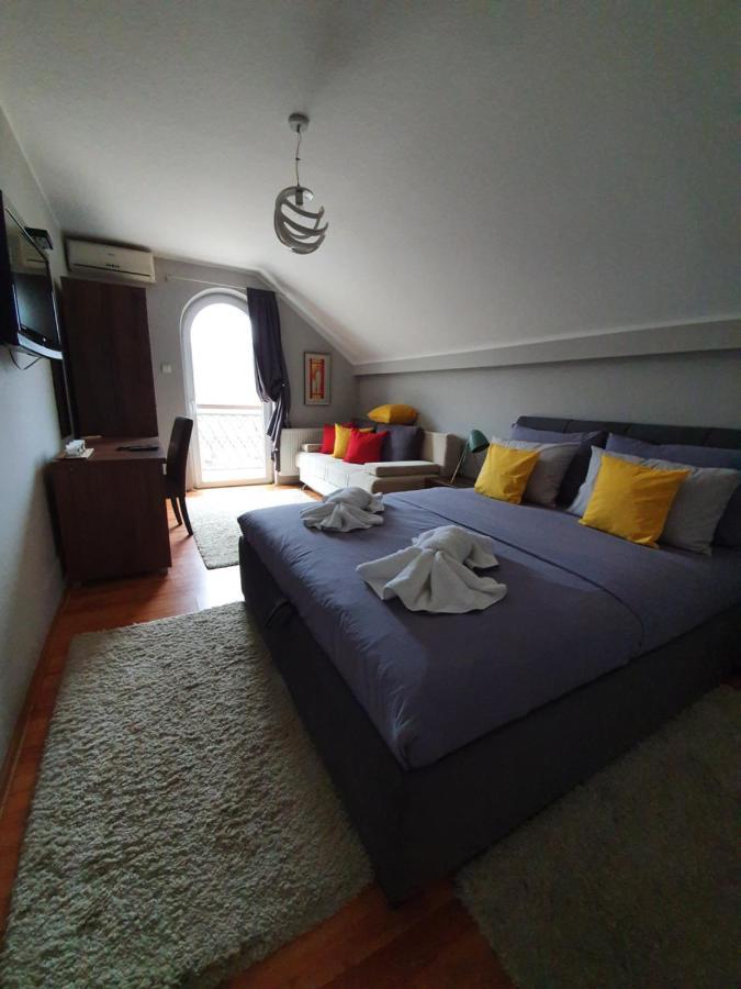 Guest House Mines Vrdnik Εξωτερικό φωτογραφία